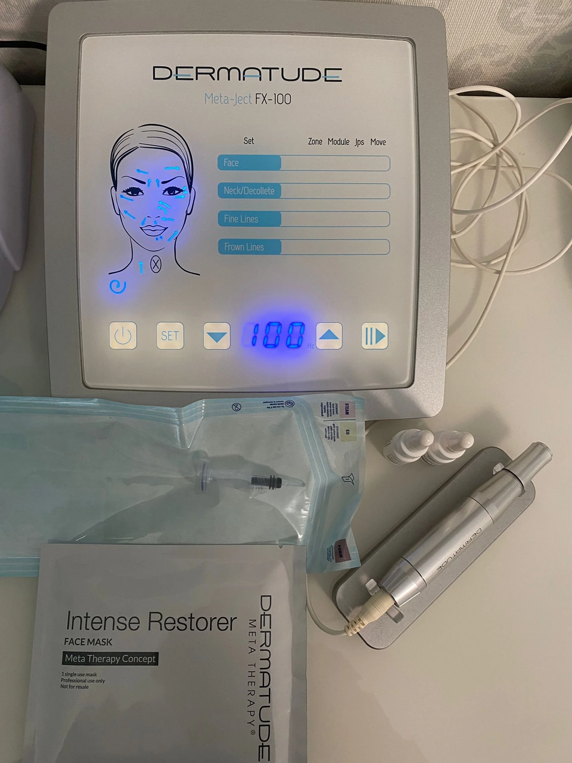 Dermatude Microneedling Behandlung bei Lena Fuchs Kosmetikstudio